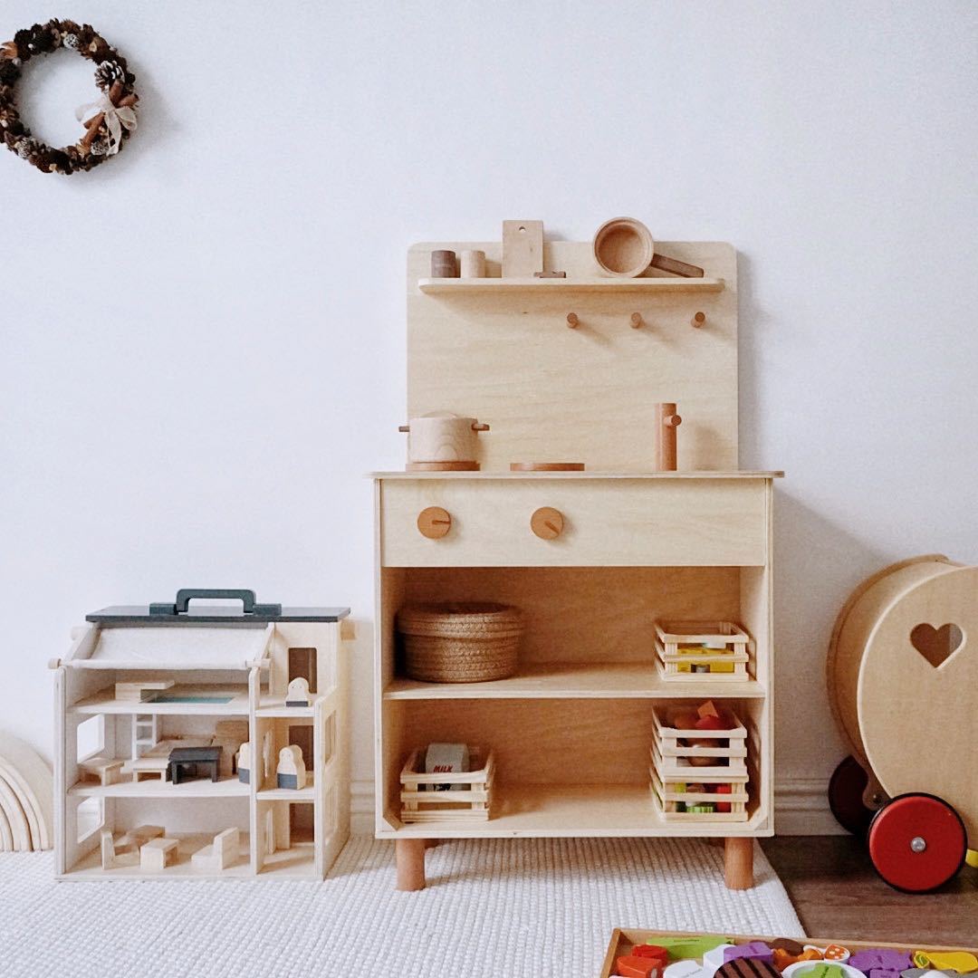 110 wooden children's blocks